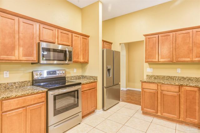 4735 Spears St, Pace, FL 32571