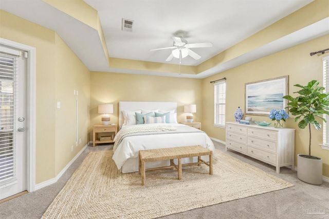 4735 Spears St, Pace, FL 32571