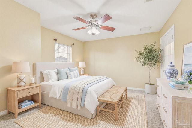 4735 Spears St, Pace, FL 32571