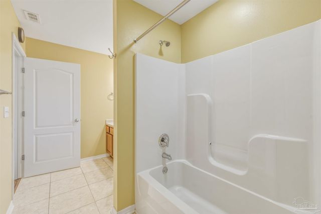 4735 Spears St, Pace, FL 32571