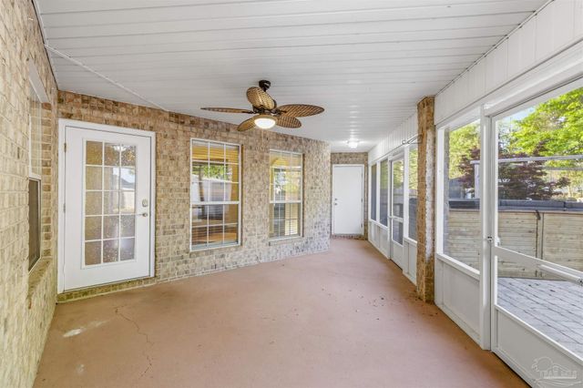 4735 Spears St, Pace, FL 32571