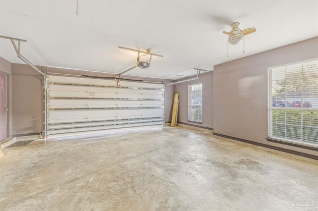 4735 Spears St, Pace, FL 32571