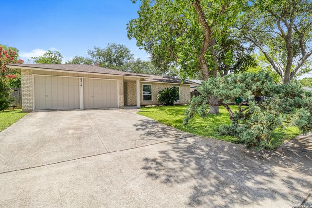 8214 Meadow Forest St., San Antonio, TX 78251