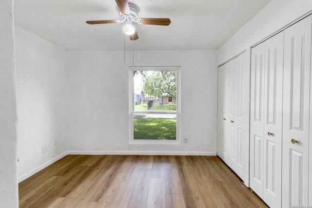 8214 Meadow Forest St., San Antonio, TX 78251