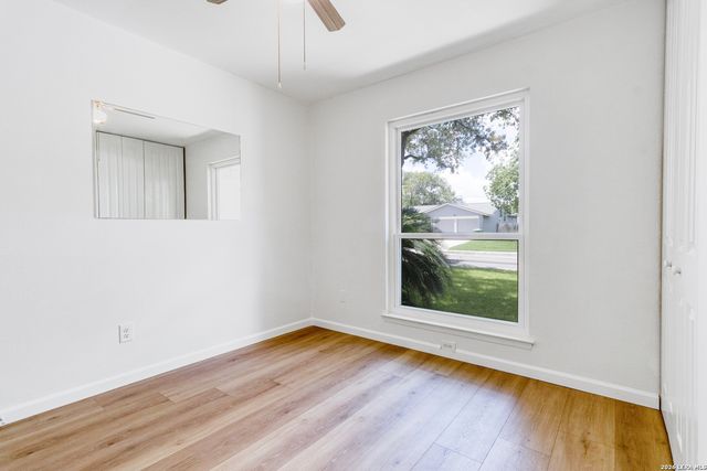 8214 Meadow Forest St., San Antonio, TX 78251