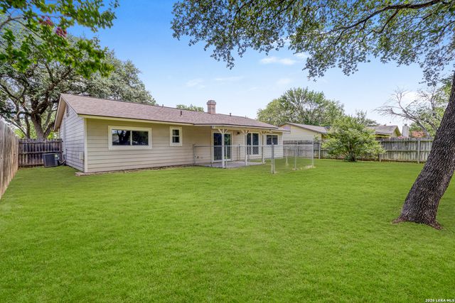 8214 Meadow Forest St., San Antonio, TX 78251