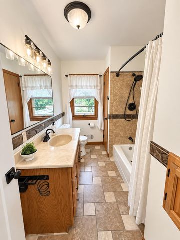 5357 Altura Road NE, Fridley, MN 55421