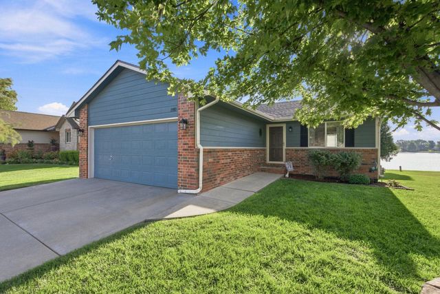 1910 N Bellick St, Wichita, KS 67235
