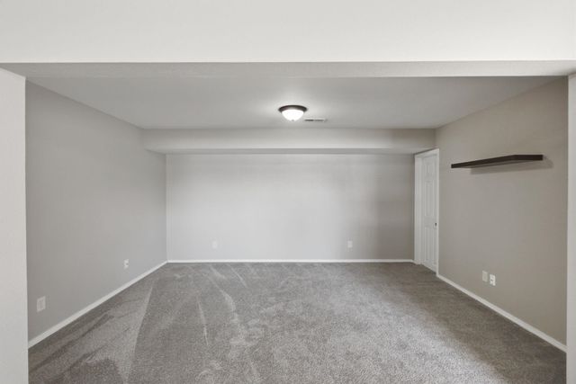 1910 N Bellick St, Wichita, KS 67235