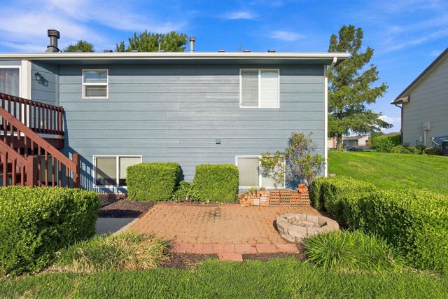 1910 N Bellick St, Wichita, KS 67235