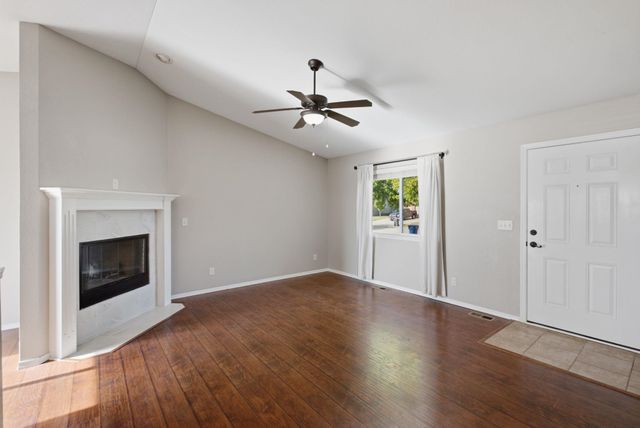 1910 N Bellick St, Wichita, KS 67235