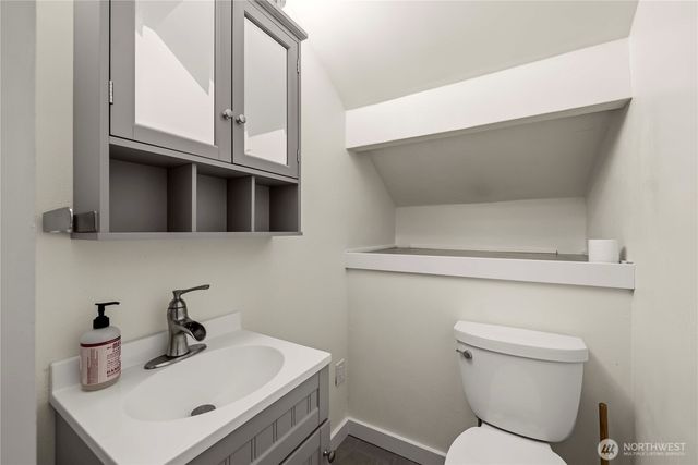 950 86th Street N, Seattle, WA 98103