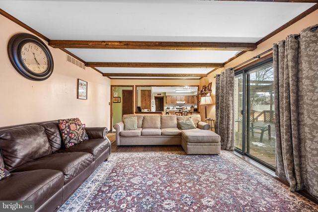 580 SUNHAVEN DR, Clayton, NJ 08312