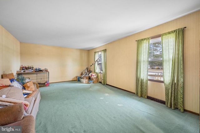 580 SUNHAVEN DR, Clayton, NJ 08312