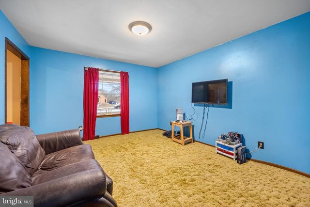 580 SUNHAVEN DR, Clayton, NJ 08312