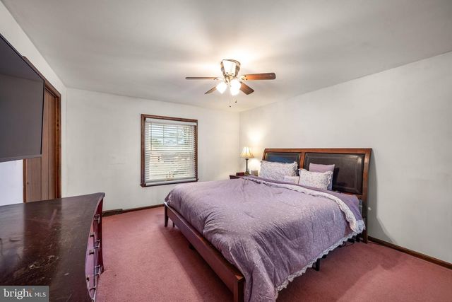 580 SUNHAVEN DR, Clayton, NJ 08312