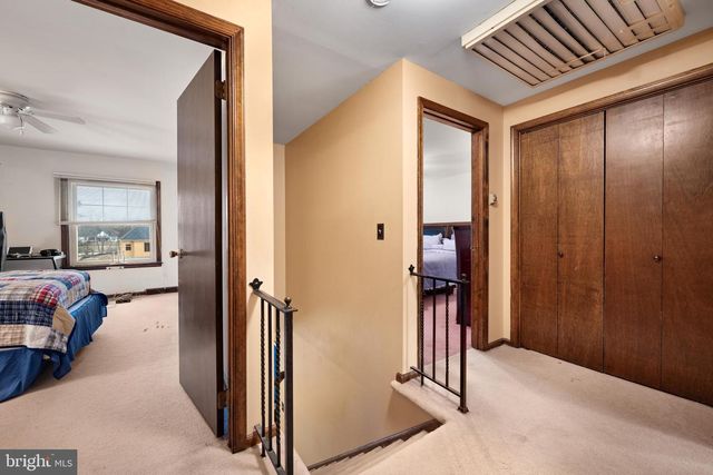 580 SUNHAVEN DR, Clayton, NJ 08312