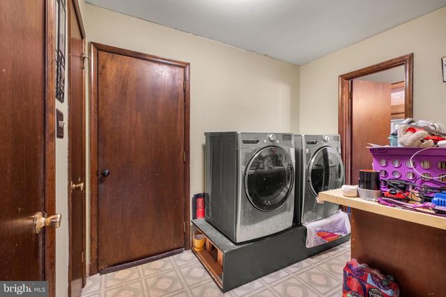 580 SUNHAVEN DR, Clayton, NJ 08312