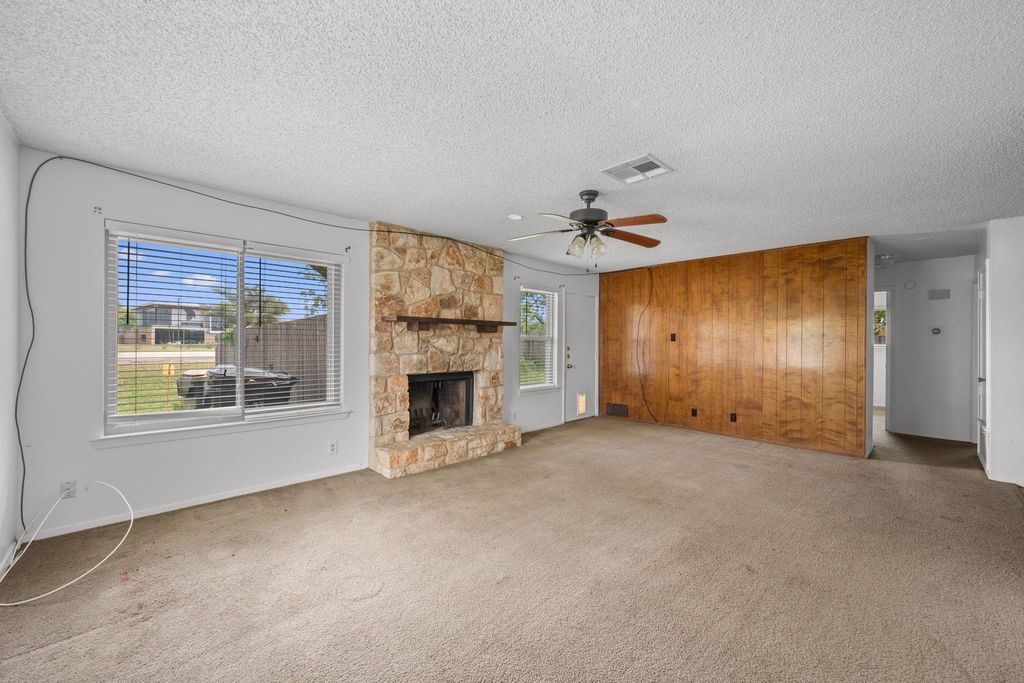 101 Norwood ST A, Georgetown, TX 78628