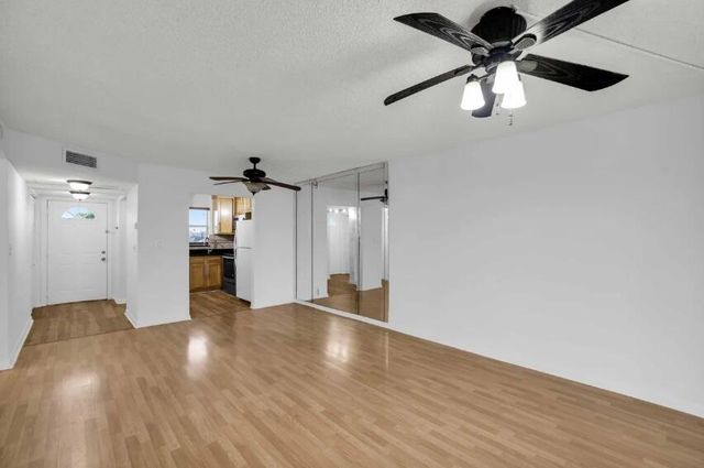 9355 SW 8th Street 408, Boca Raton, FL 33428