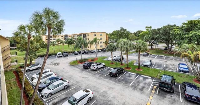 9355 SW 8th Street 408, Boca Raton, FL 33428