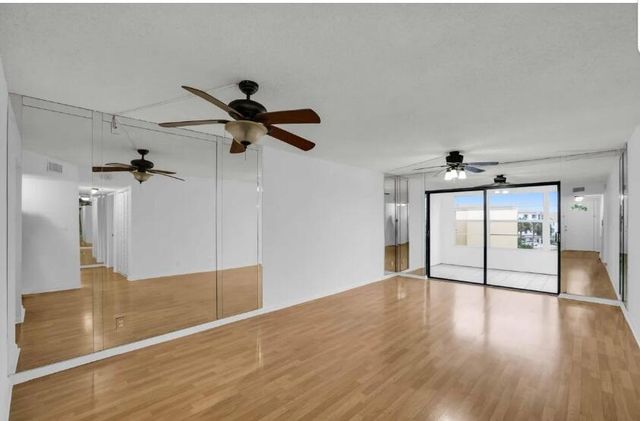 9355 SW 8th Street 408, Boca Raton, FL 33428