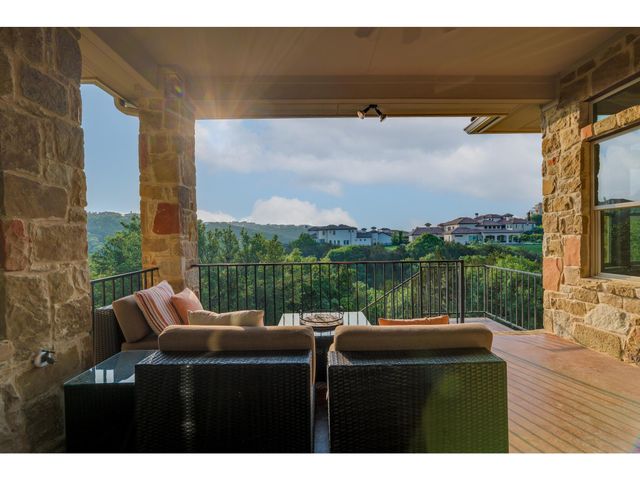 411 Rocky Coast DR, Austin, TX 78738