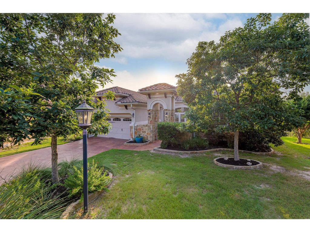 411 Rocky Coast DR, Austin, TX 78738