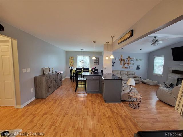 17429 Brookview Drive, Livonia, MI 48152