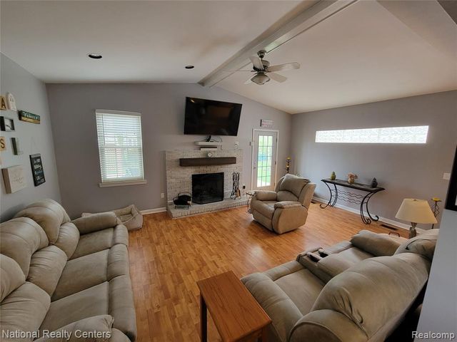 17429 Brookview Drive, Livonia, MI 48152