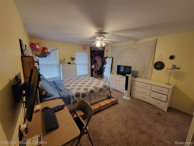 17429 Brookview Drive, Livonia, MI 48152