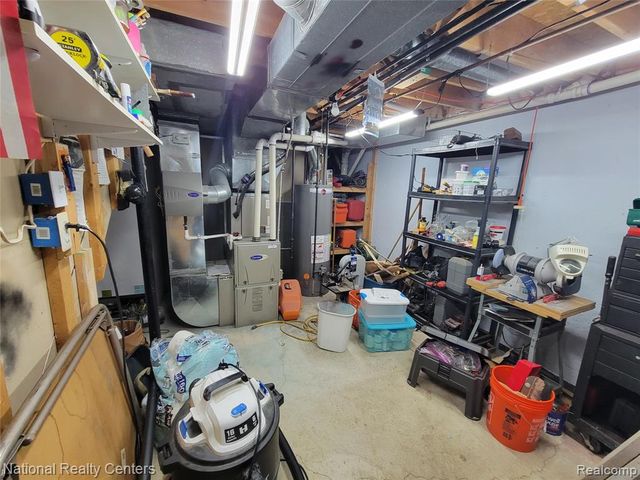 17429 Brookview Drive, Livonia, MI 48152