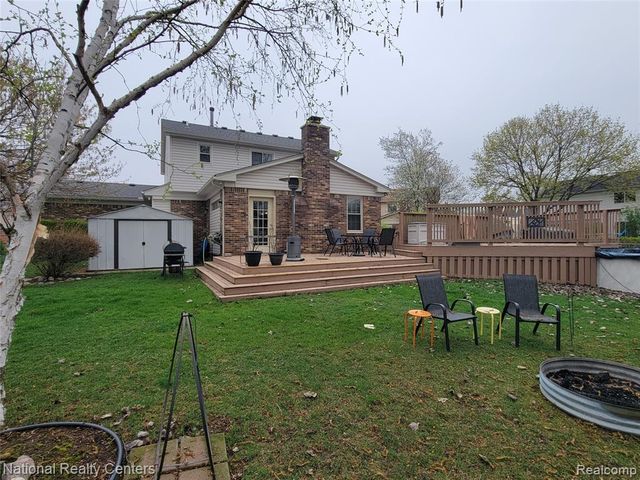 17429 Brookview Drive, Livonia, MI 48152