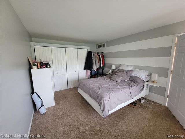 17429 Brookview Drive, Livonia, MI 48152