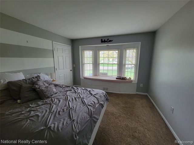 17429 Brookview Drive, Livonia, MI 48152