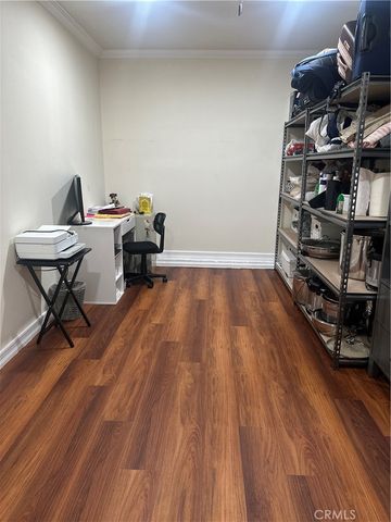 940 Park Avenue, Perris, CA 92570