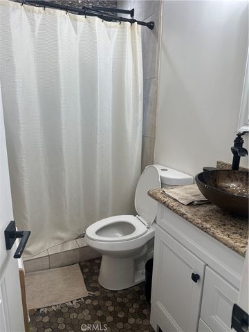 940 Park Avenue, Perris, CA 92570