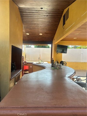 940 Park Avenue, Perris, CA 92570