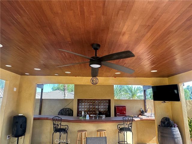940 Park Avenue, Perris, CA 92570
