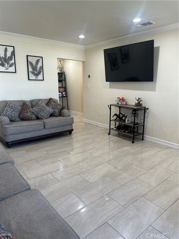 940 Park Avenue, Perris, CA 92570