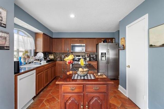 11630 Karlwood Ln, Houston, TX 77099