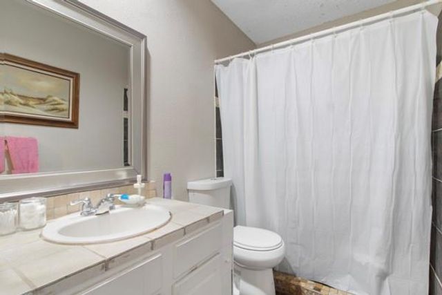 11630 Karlwood Ln, Houston, TX 77099