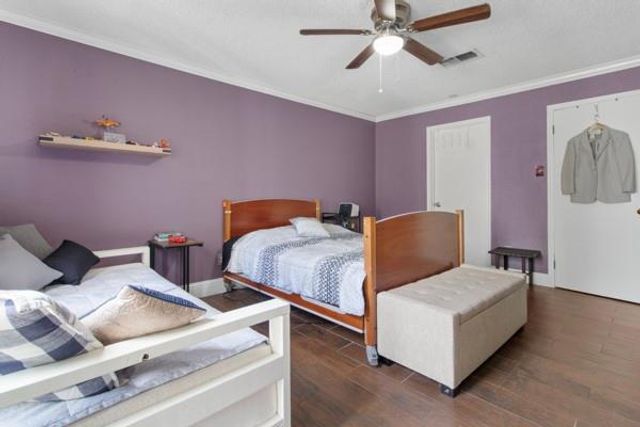 11630 Karlwood Ln, Houston, TX 77099