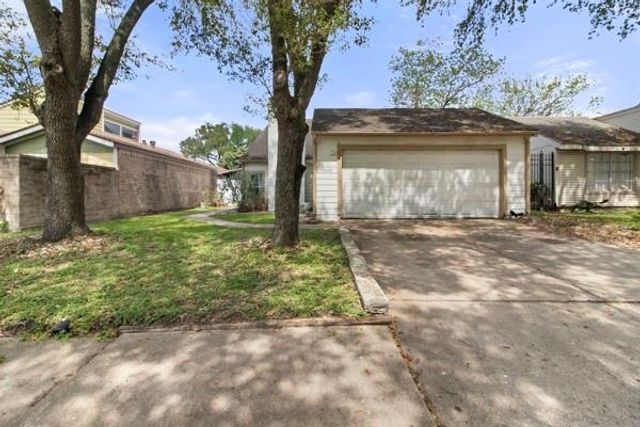 11630 Karlwood Ln, Houston, TX 77099