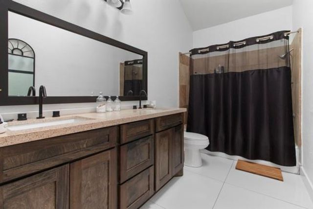 11630 Karlwood Ln, Houston, TX 77099