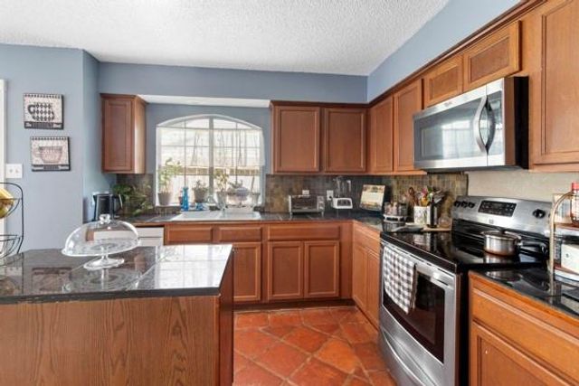 11630 Karlwood Ln, Houston, TX 77099