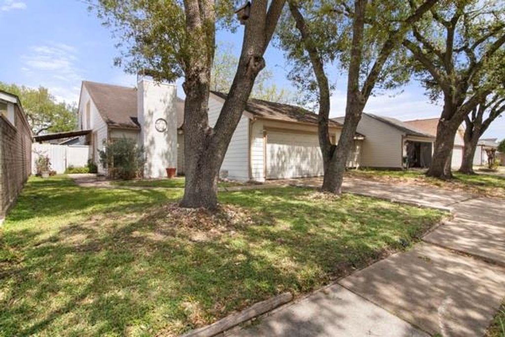 11630 Karlwood Ln, Houston, TX 77099
