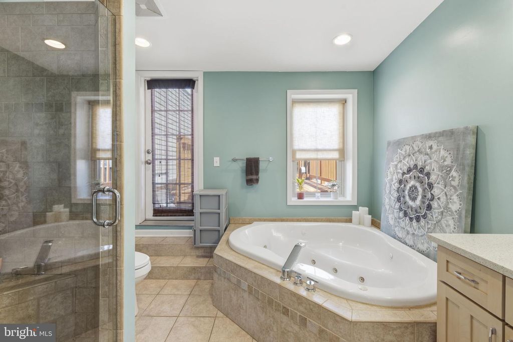 Image 17 of property listing at 1119 S BAYLIS ST, Baltimore, MD 21224