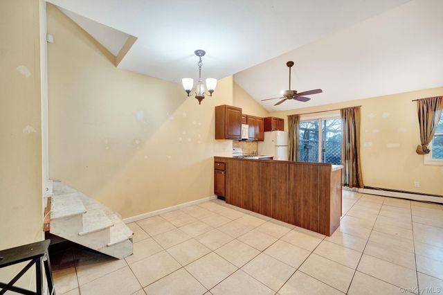 320 S Bayview Avenue, Freeport, NY 11520