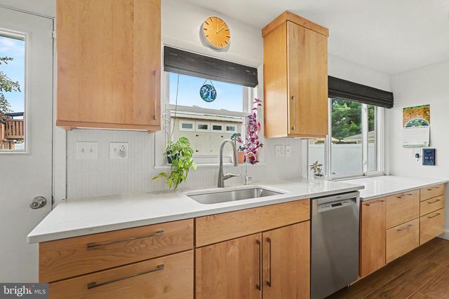 105 JUNE DR, Camp Hill, PA 17011